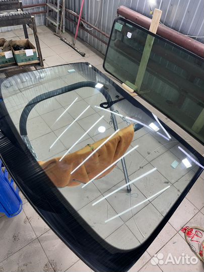 Лобовое стекло audi q5