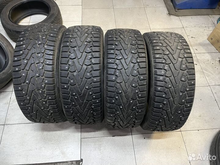 Pirelli Ice Zero 235/50 R18