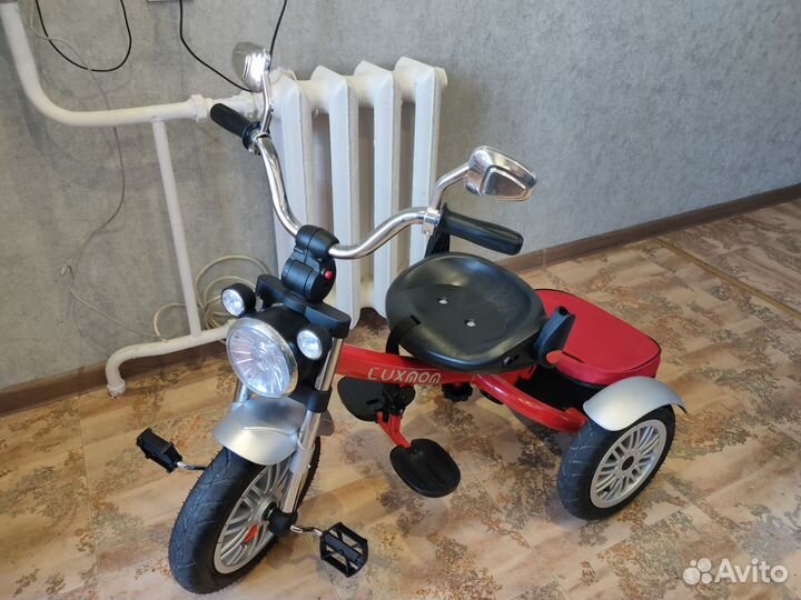 Детский велосипед трехколесный с ручкой