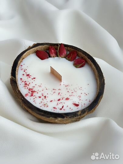 Свеча в кокосе