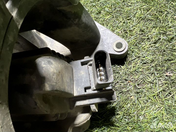 Коллектор впускной Volkswagen Polo (Mk4) IV