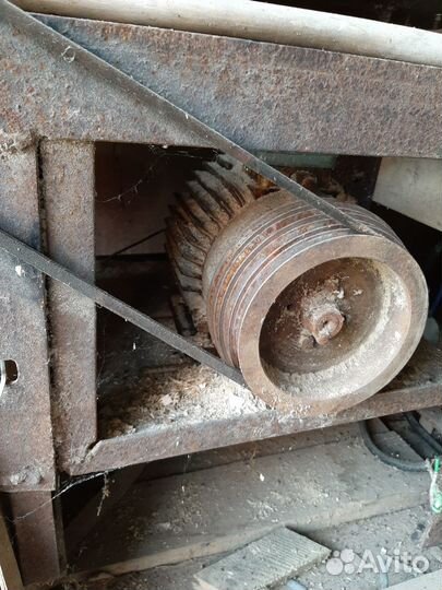 Циркулярный станок с Фуганком