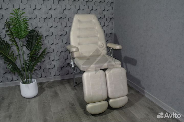 Педикюрное кресло