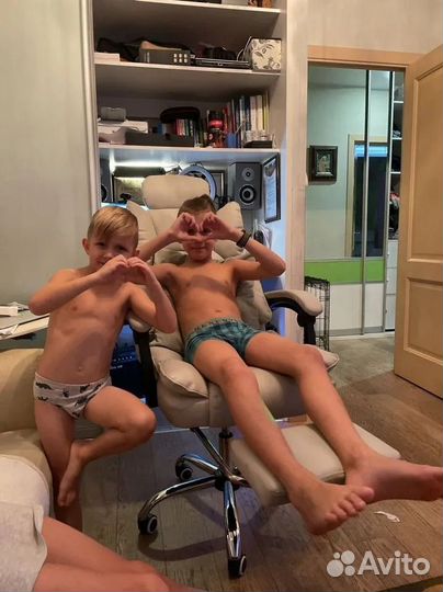 Офисное кресло (геймерское). Кресло для директора