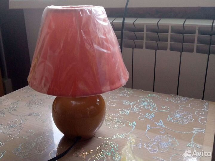 Лампа настольная