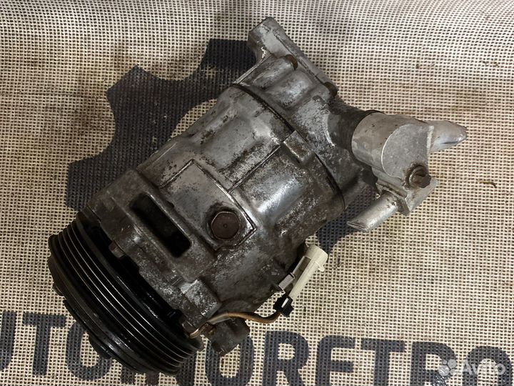 Компрессор кондиционера Opel Vectra C 13217307