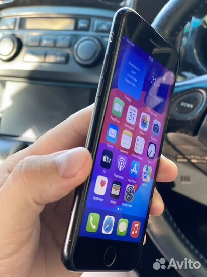iPhone SE (2020), 64 ГБ
