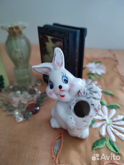 Фигурки, рамки, вазочки для интерьера