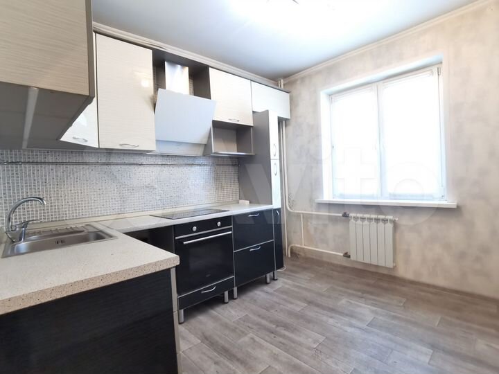 2-к. квартира, 54 м², 4/10 эт.