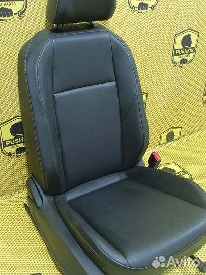 Сиденье переднее правое Volkswagen Jetta JEM dgxa