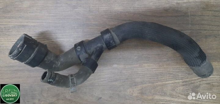 Патрубок радиатора нижний. Land Rover Freelander 2