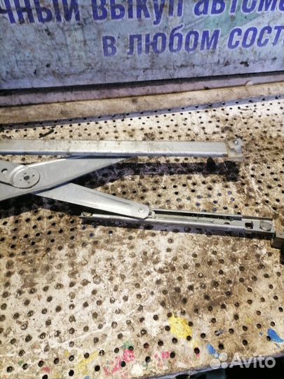 Стеклоподъемник передний левый Chevrolet Aveo т250