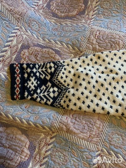 Кардиган шерстяной с орнаментом ручная работа