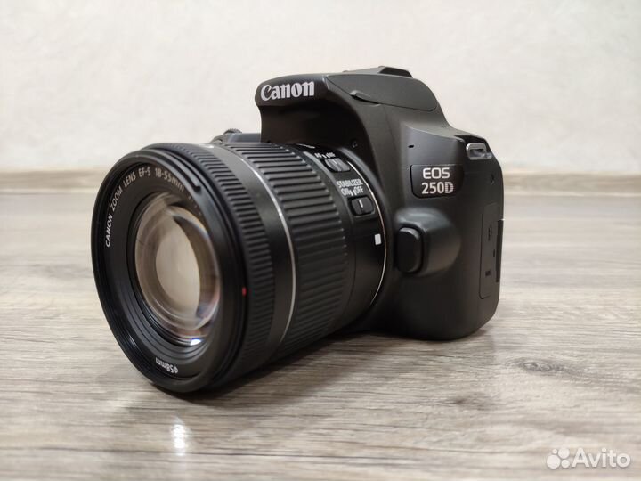 Canon 250D + 18-55mm STM
