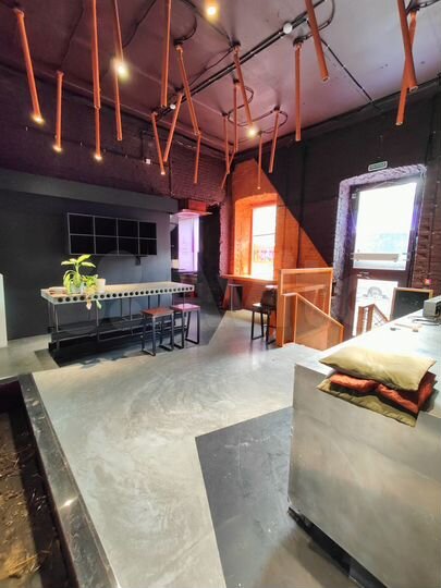 Торговое с ремонтом на трафике, можем делить 116м²