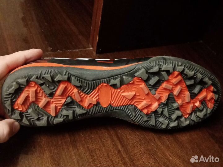 Футбольные бутсы