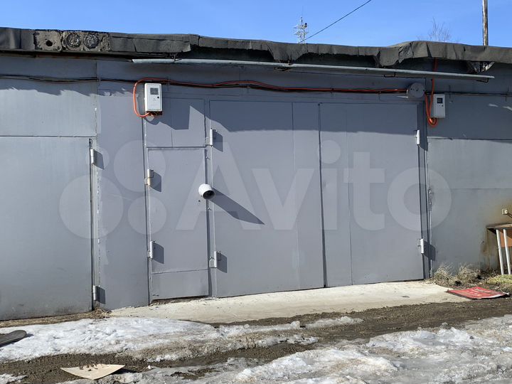 Гараж, > 30 м²