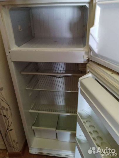 Холодильник атлант бу