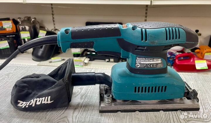 Виброшлифмашина Makita BO3711, 190 Вт, 93х185мм