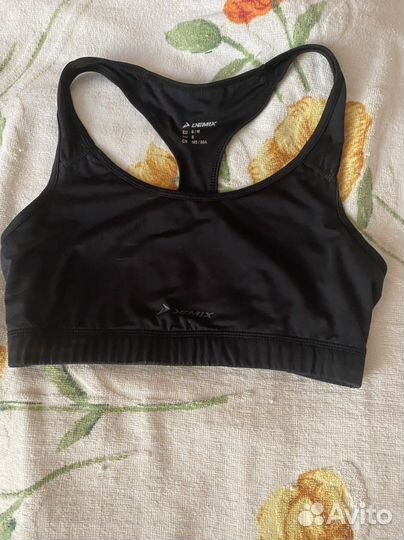 Спортивный костюм женский