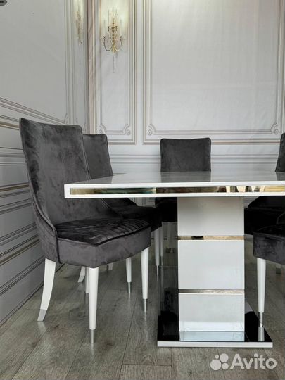 Стол в гостиную. В наличии Оплата при получении
