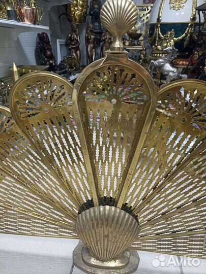 Экран для Камина.Павлин