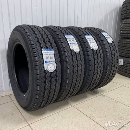 Triangle TR652 215/70 R15