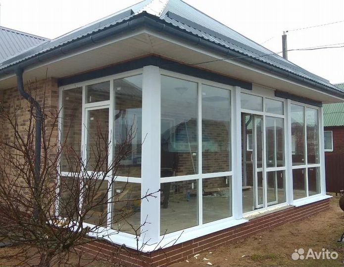 Остекление террас из пластика