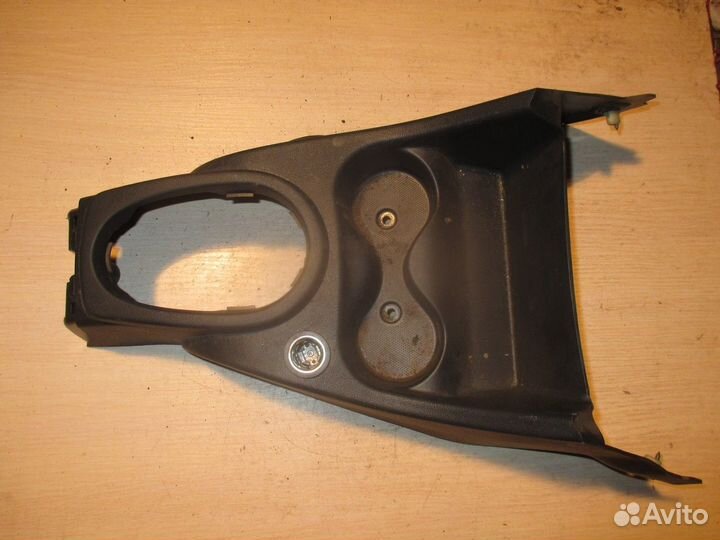 Консоль (Nissan Almera)