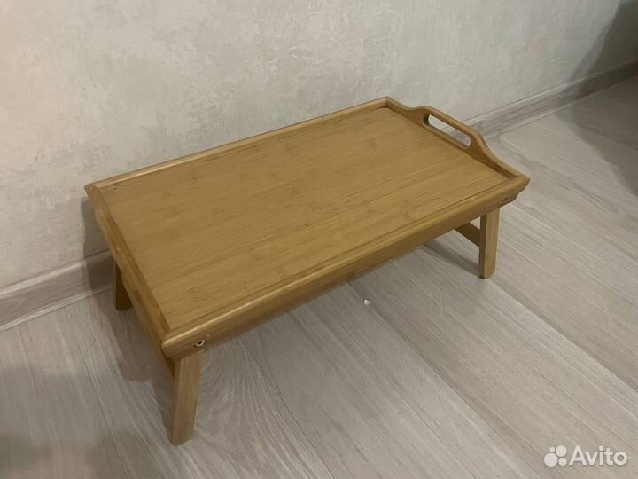 Ящик для вина и бокалов, сервировочный столик