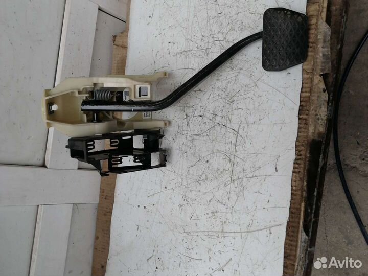 Педаль тормоза BMW X5 E70 X6 E71