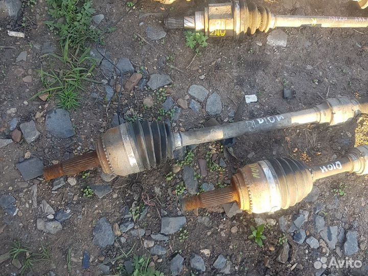 Привод приводной вал передний шрус Mitsubishi Dion