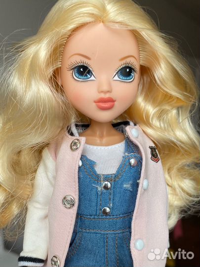 Кукла с комплектом одежды