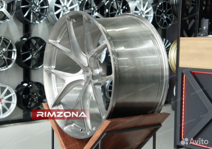 Кованые диски R22 на BMW X7