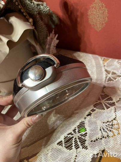 Будильник на батарейках