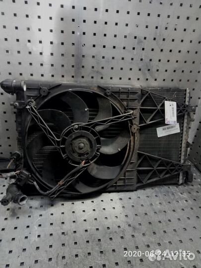 Радиатор основной Volkswagen Polo