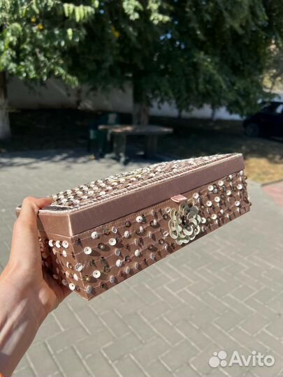 Шкатулка для украшений