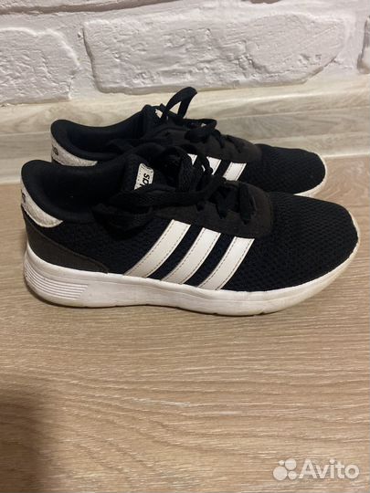 Кросовки adidas для мальчика (eu 37, ru 36)