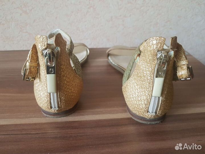 Босоножки Guess 35 размер натуральная кожа