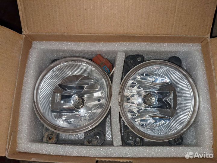 Противотуманные фары Chrysler 5182026AA