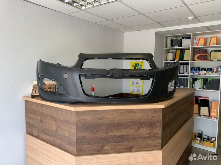 Бампер передний Chevrolet Aveo T300 (2011)