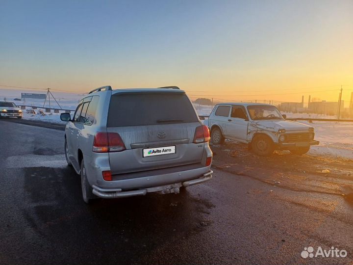 Toyota Land Cruiser 4.5 AT, 2011, битый, 256 000 км