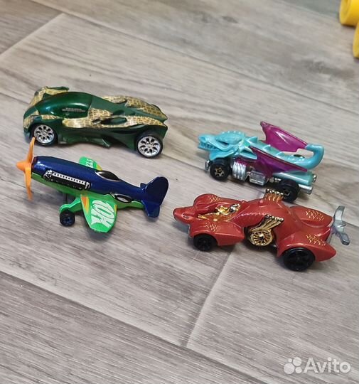 Машинки hot wheels