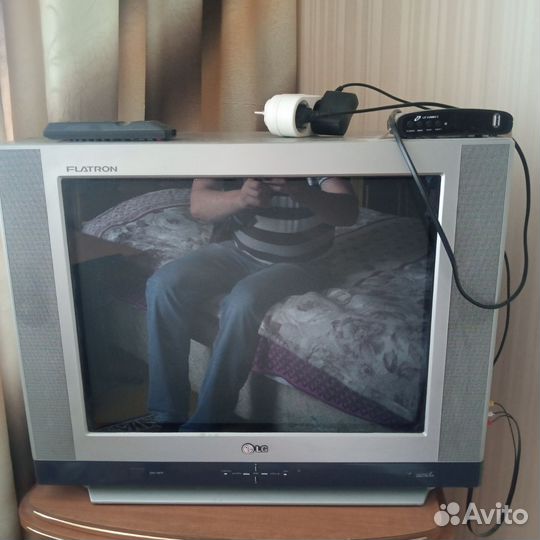 Продаю Телевизор LG