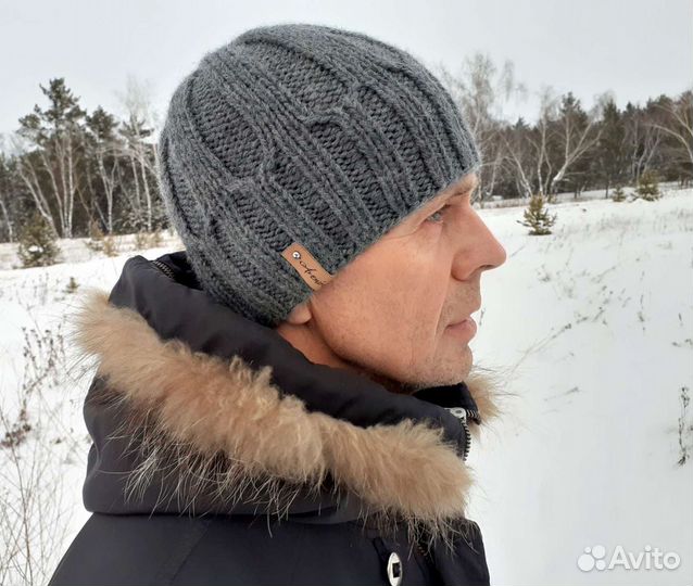 Шапки мужские вязаные ручной работы