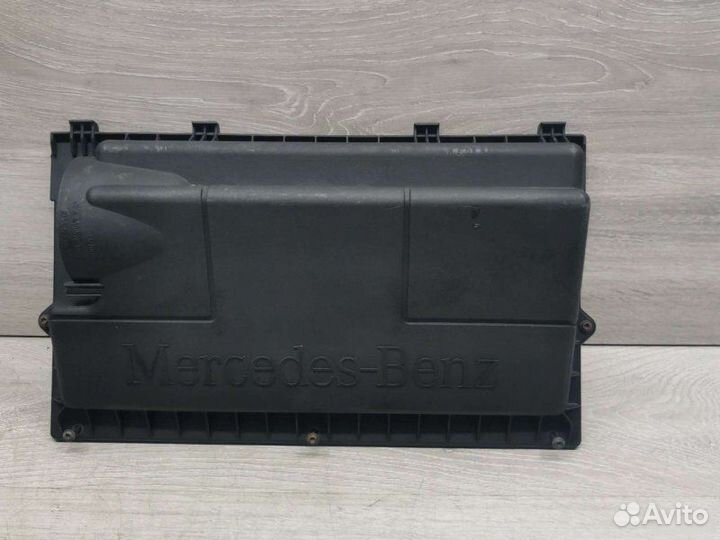 Крышка воздушного фильтра Mercedes Vito W639
