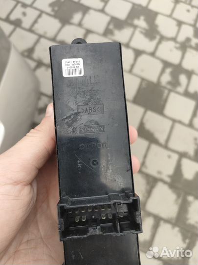 Блок управления стеклоподъемникамиNissan Primera