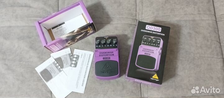 Педаль эффектов Behringer OD300 для гитары