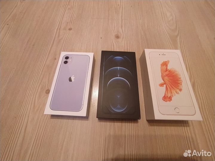 Коробка от iPhone