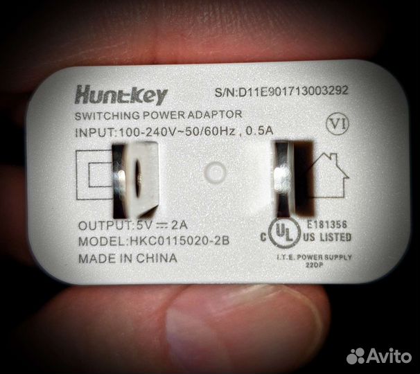 Зарядное устройство для видеокамеры Hikvision